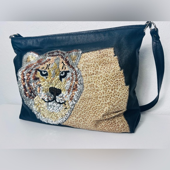 VTG 80’s Caprice Women’s Leather Purse TIGER Embroidery Beaded UNIQUE EUC Cat